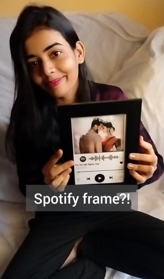 Spotify Photo Frame -Customize Your Favourite Song ,BEST GIFT FOR BIRTHDAY AND ANNIVERSARY ..